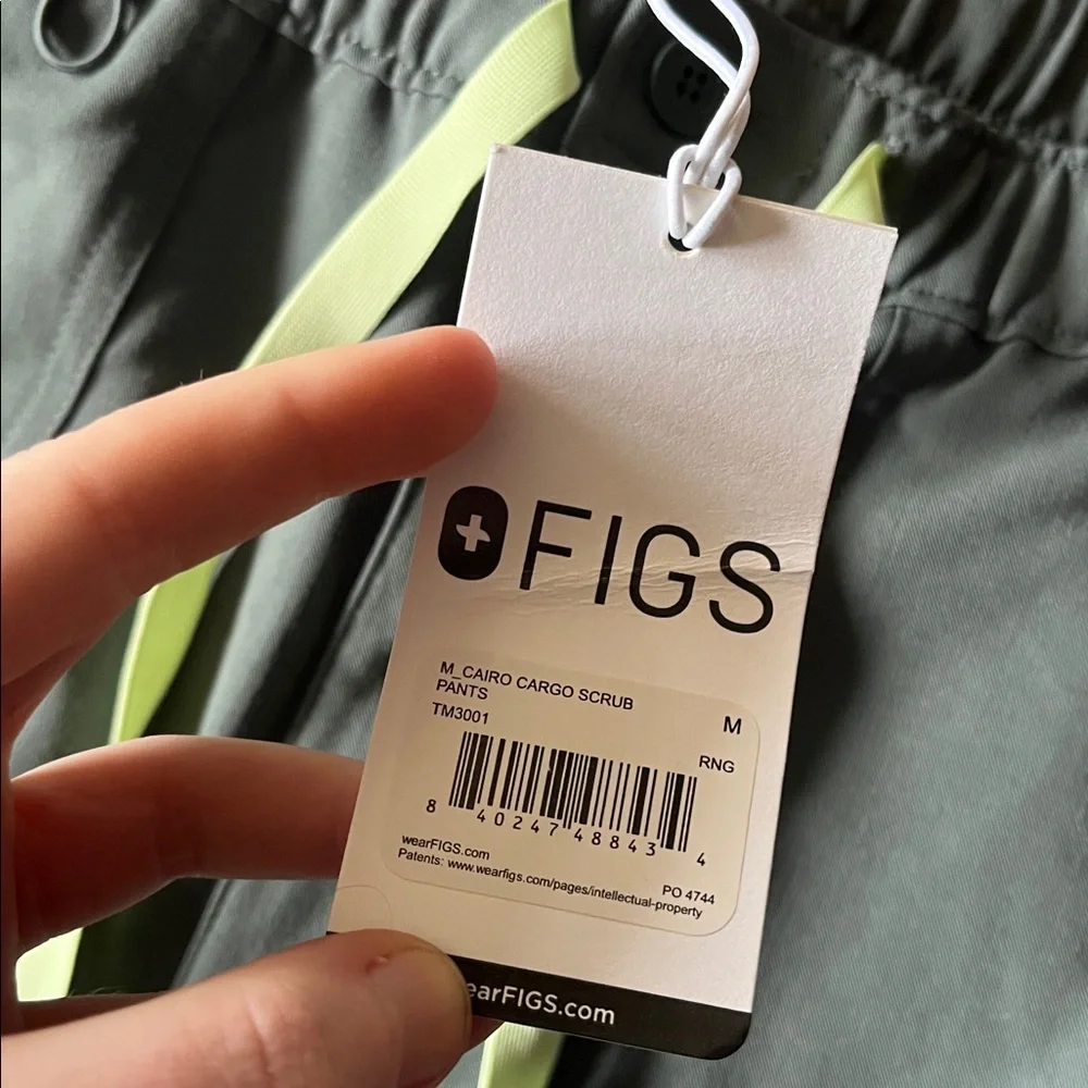 NWT MENS MEDIUM FIGS CAIRO SCRUB PANTS